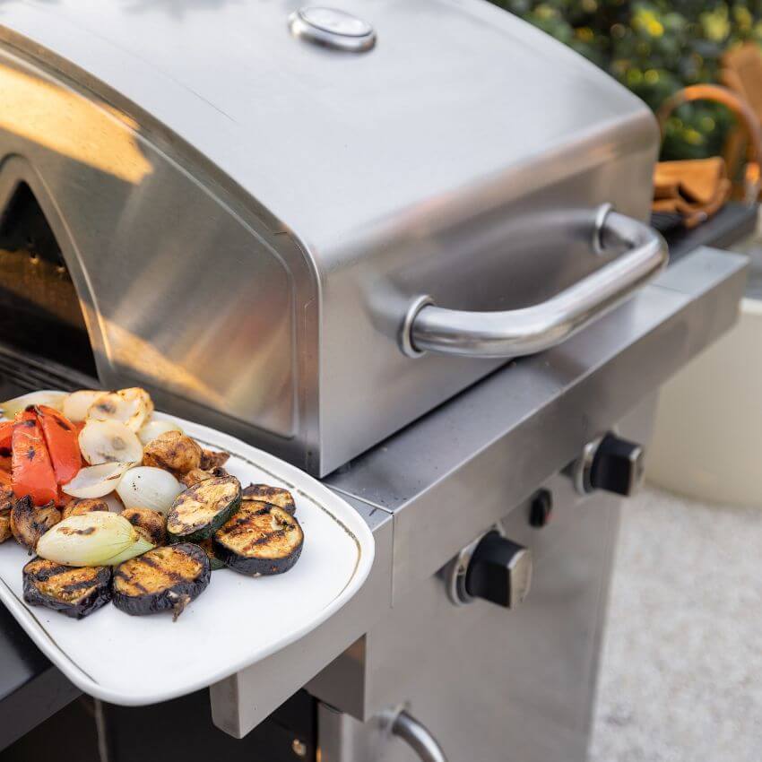 Outdoor kitchen services in Markham